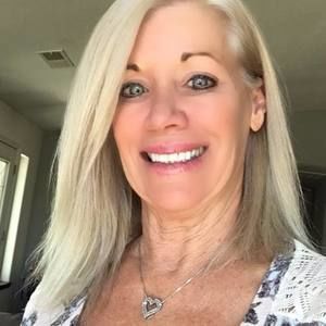 Meet your Posher, Renee